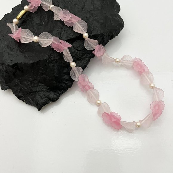 FROSTED PINK PASTEL Celluloid Necklace Pastel Pink Baby Trumpet Cluster Flowers - Picture 1 of 4